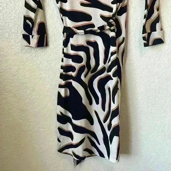 NWT Diane Von Furstenberg Julian Wrap Dress 100%  Silk - Picture 9 of 15